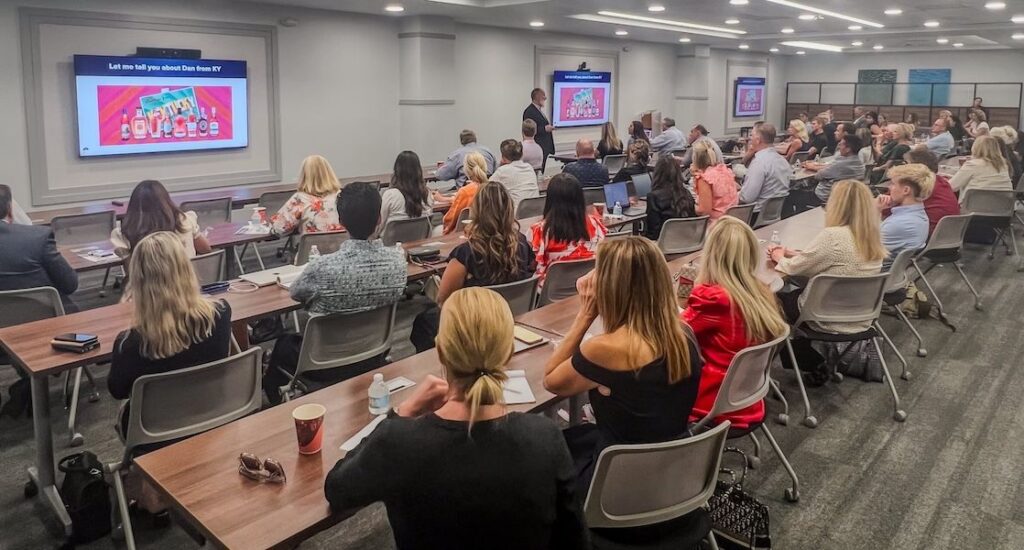 Keynote Speaker on Social Media ROI Strategies